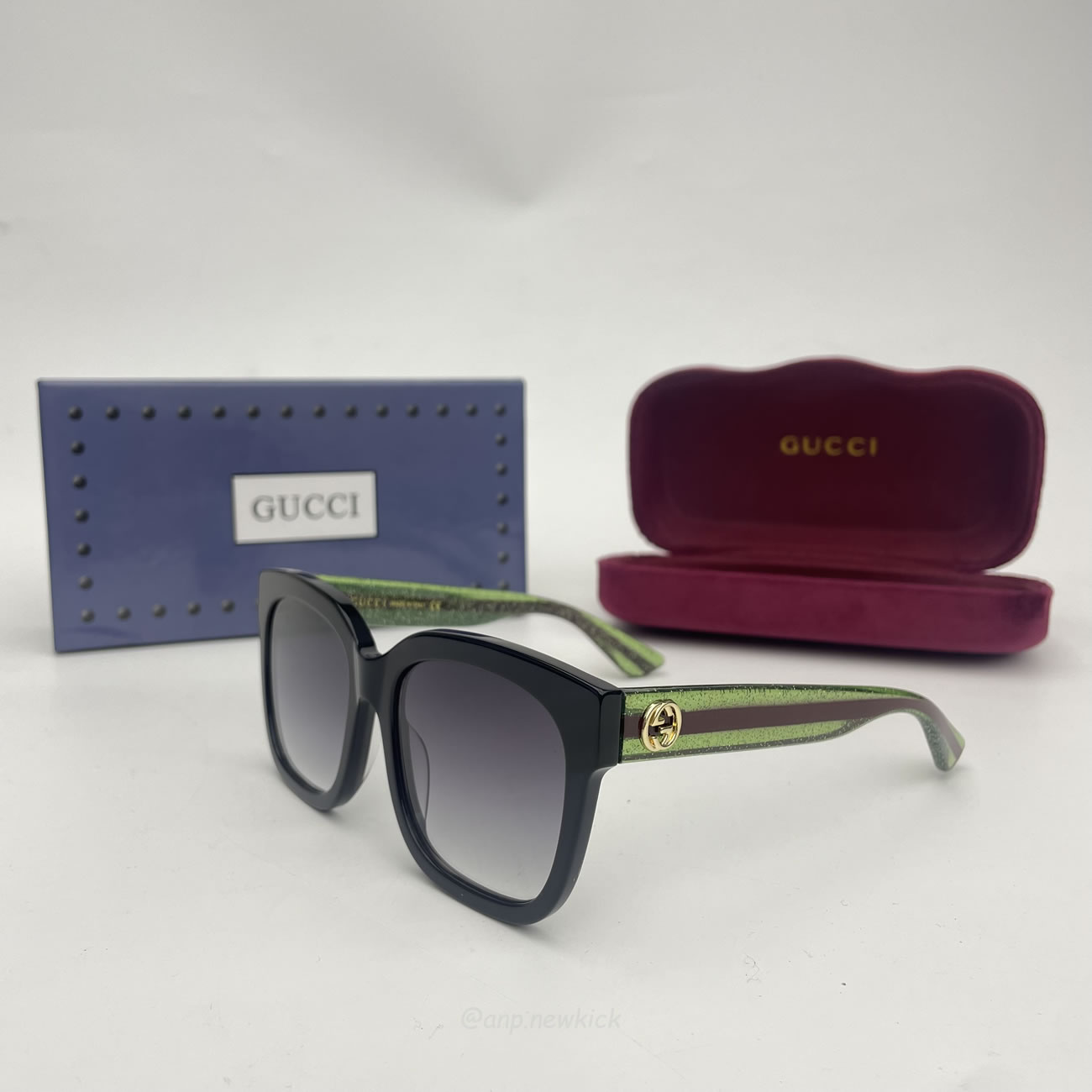 Gucci Glittered Oversized Rectangular Universal Fit Sunglasses Black Green Red (5) - newkick.vip